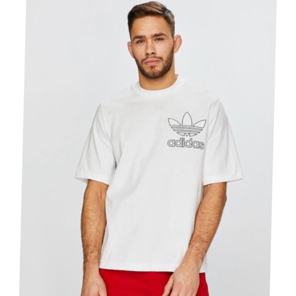 Adidas Original Outline Boxy T-Shirt